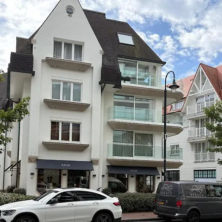 Lägenhet 4 Personen In Het Zoute , Met Terras En Garage 2 Wagens